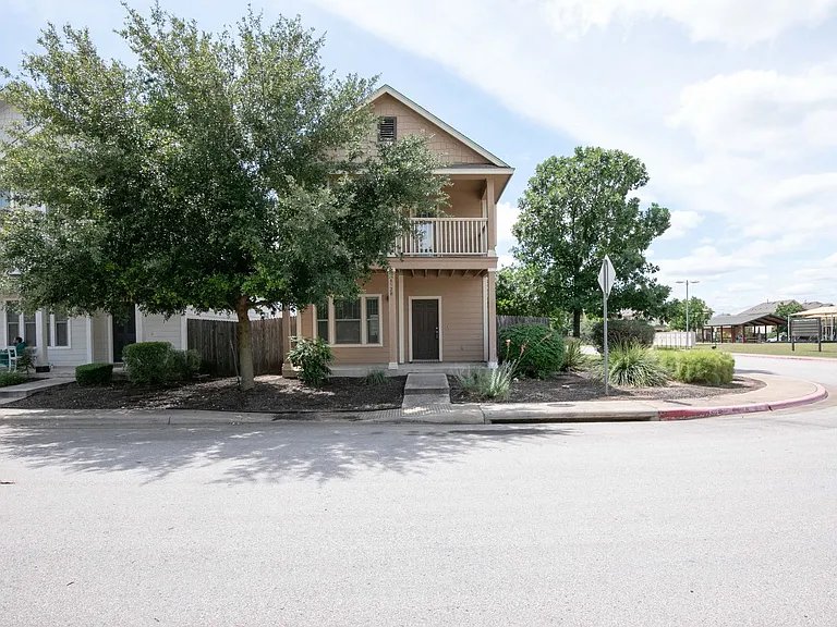 4528 Credo Ln — Photo 4