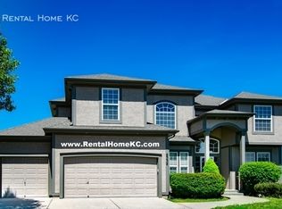 8338 Redbird St, Shawnee, KS 66227