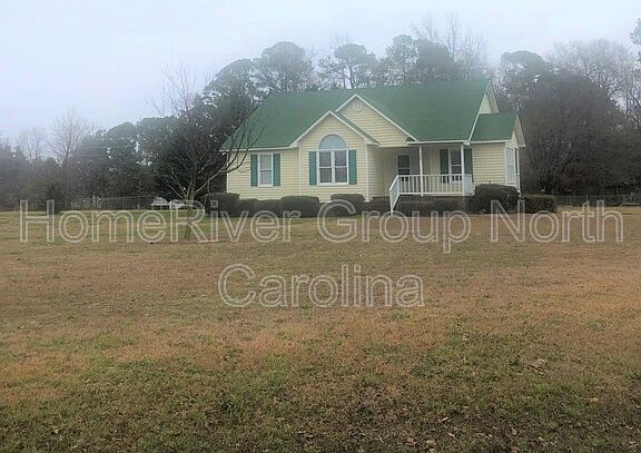 2nd image of 105 S Woodstone Dr