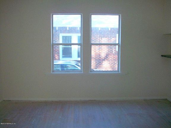 5th image of 1165 Owen Ave