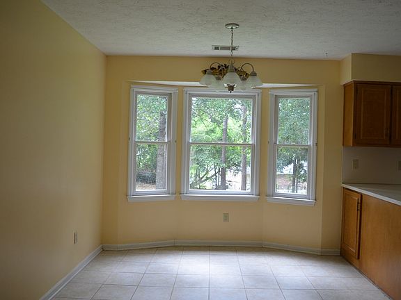 5th image of 61 Lee Road 810