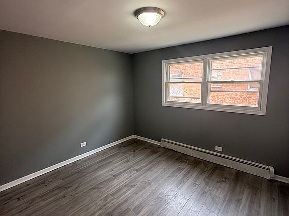 3rd image of 1620 Harbor Ave #2W