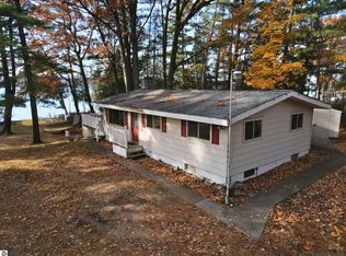 8661 Deadstream Rd, Honor, MI 49640