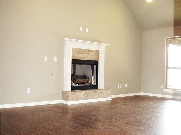 4th image of 5819 W Poison Springs Dr