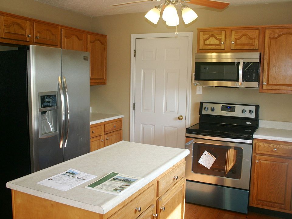 2nd image of 371 Beckett Lndg