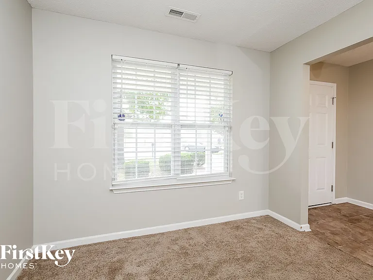 4708 Mallard Creek Dr — Photo 13