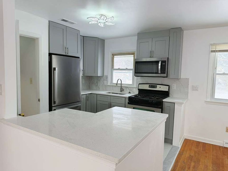 1st image of 1313 Dewson Ln