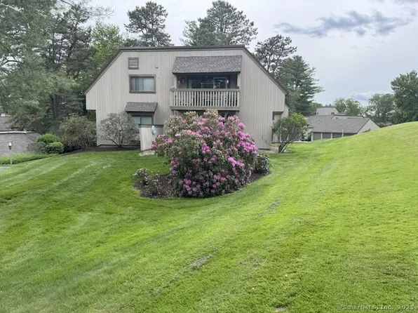 120 Mallard Dr, Farmington, CT 06001