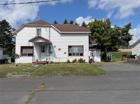 23 Lajoie St, Edmundston, NB E7C 1E1