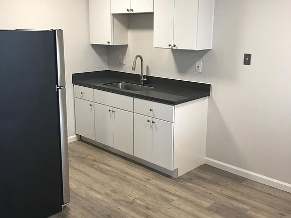 2nd image of 4040 Quigley St APT 10