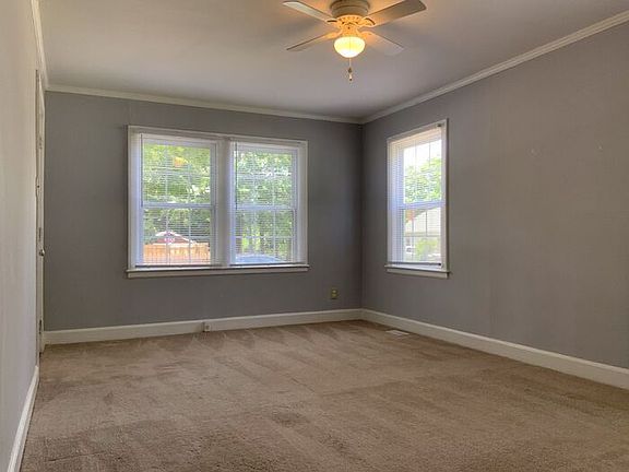 5th image of 543 Woodlawn Dr