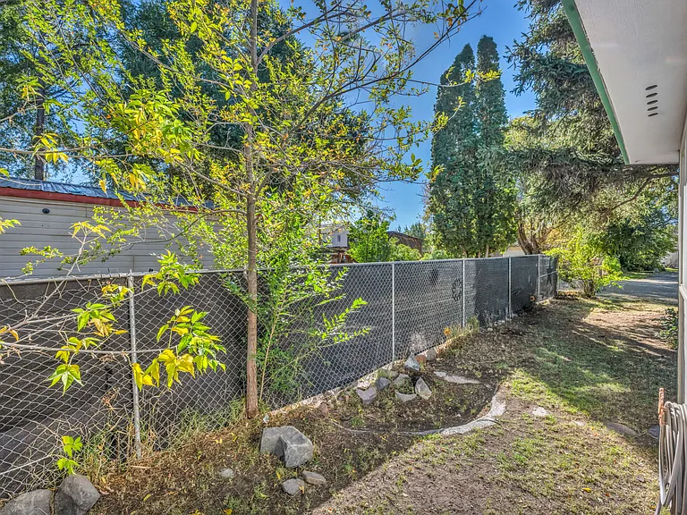 604 Pine St — Photo 63