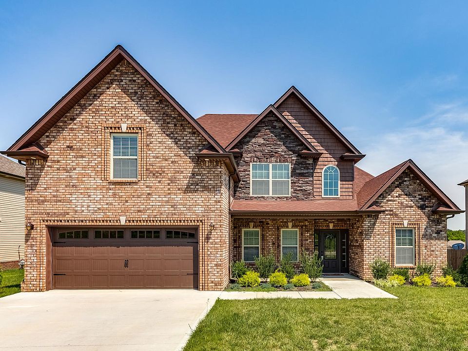 1st image of 521 Larkspur Dr.