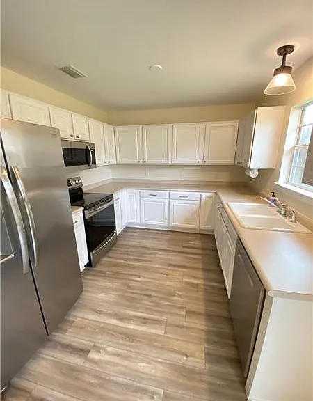 117 Hopeland Dr — Photo 8