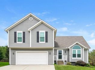 2020 SW Post Oak Rd, Lees Summit, MO 64082