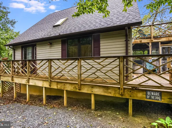 1425 N Independence Dr, Montross, VA 22520