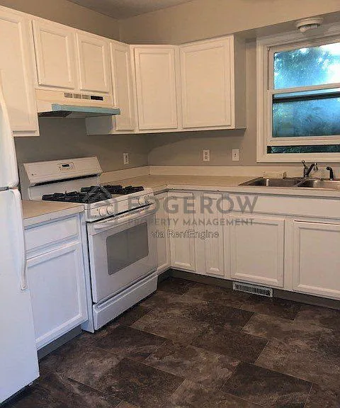 3700 Kalamazoo Ave SE — Photo 7