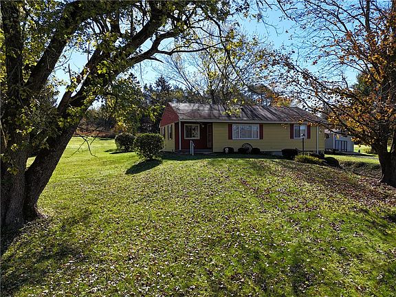 2nd image of 282 Pleasant View Dr