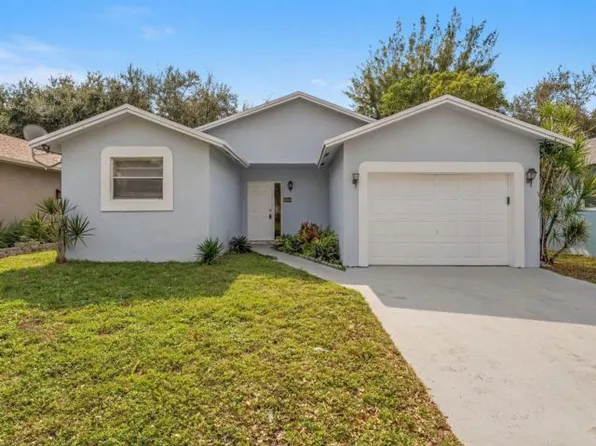 2444 Raleigh St, Hollywood, FL 33020