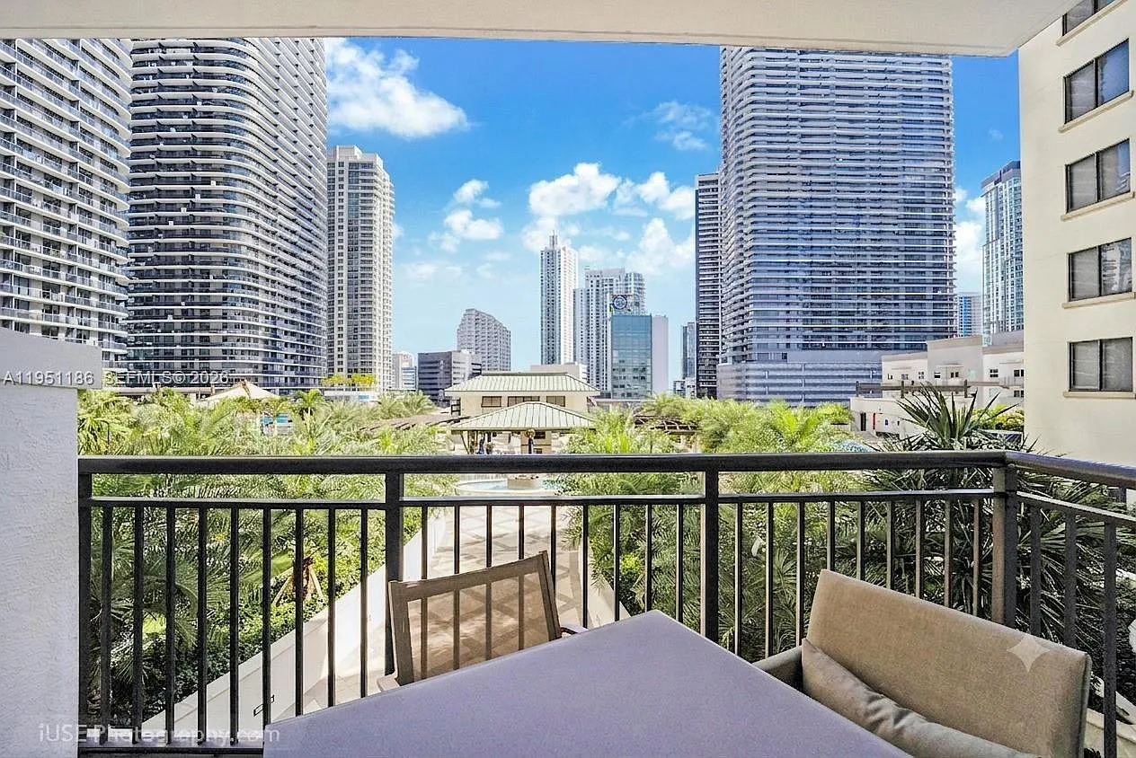 Nine At Mary Brickell Vil — Photo 2