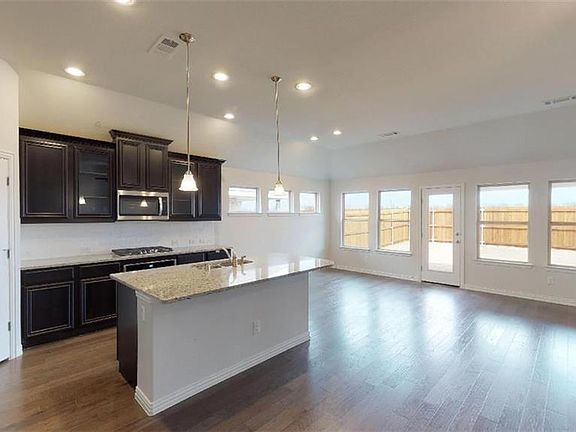 2nd image of 1564 Seminole Dr