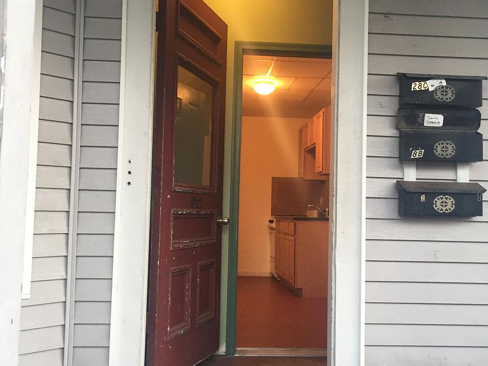 1st image of 28 Blossom St