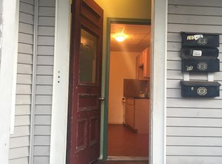 28 Blossom St, Nashua, NH 03060