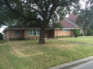 10709 Greenwillow Dr, Houston, TX 77035