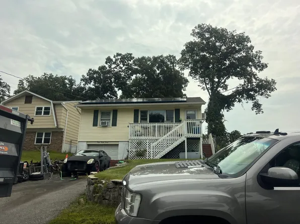327 Brooklyn Mountain Rd, Hopatcong, NJ 07843