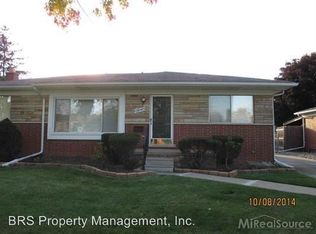 28249 Newland Dr, Warren, MI 48093