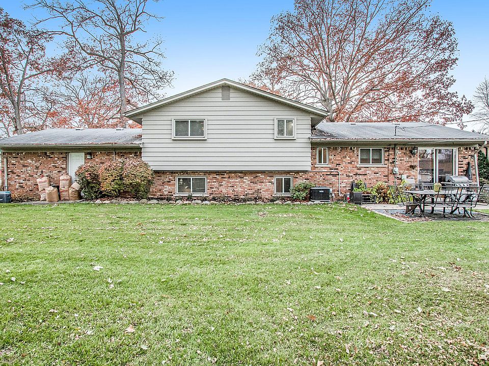 1st image of 55144 Monroe Dr