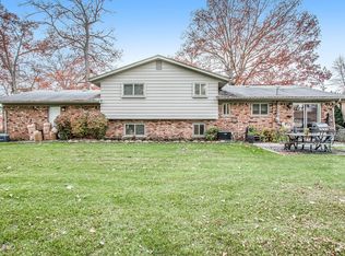 55144 Monroe Dr, Shelby Township, MI 48316