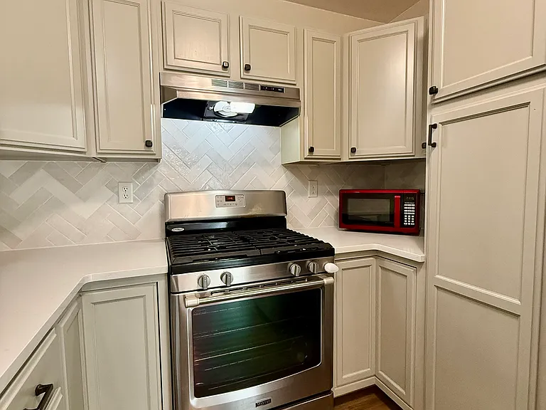 827 Apex Dr #C — Photo 11