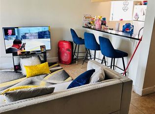 8340 SW 3rd Ct APT 101, Hollywood, FL 33025