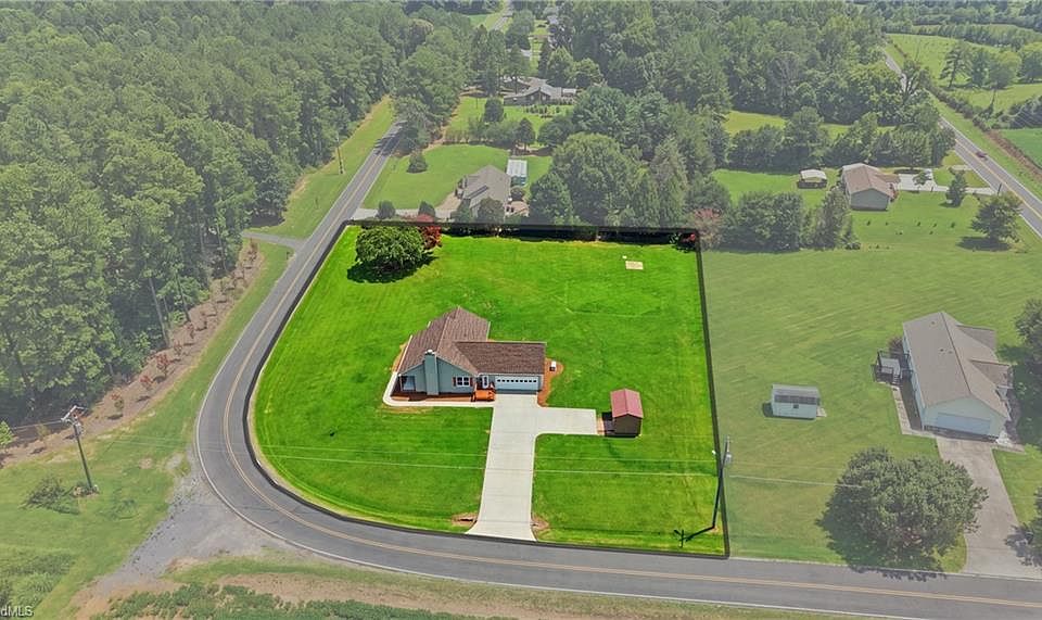 1st image of 138 Boxwood Church Rd