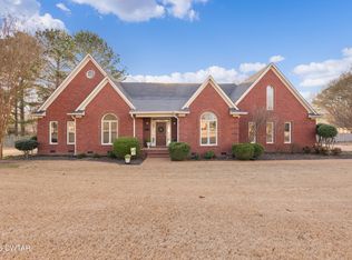 129 Pepper Tree Rd, Jackson, TN 38305