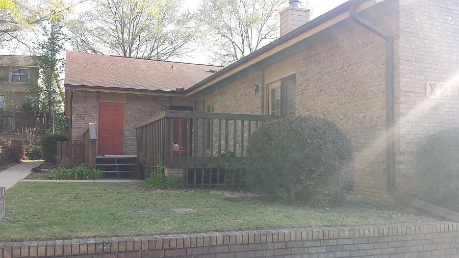 2nd image of 4200 Bridgecrest Dr APT X2