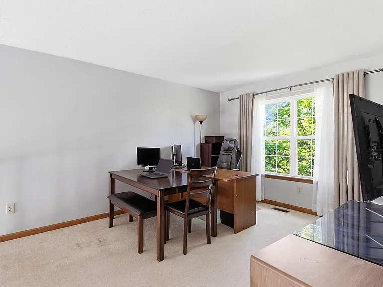 10032 Ironway Dr — Photo 6