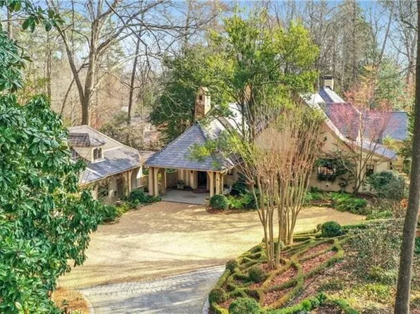 6 Arden Moor NW, Atlanta, GA 30305