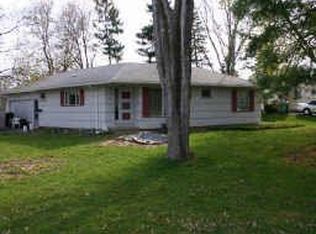 11 Earl Dr, Rochester, NY 14624