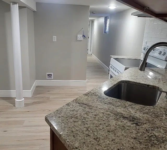83 McWhorter St — Photo 4