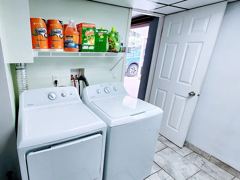 1 E Gibbs Cir — Photo 15