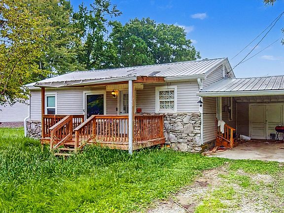 2nd image of 109 Oakwood Dr