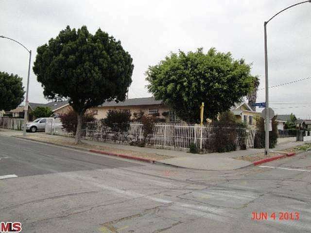 1st image of 3483 W 67th St