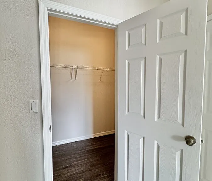 530 Kilgour Ave S — Photo 25