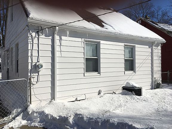 4th image of 1783 Morris Ave