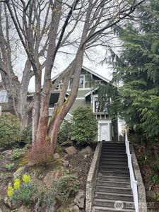2528 2nd Avenue W, Seattle, WA, 98119