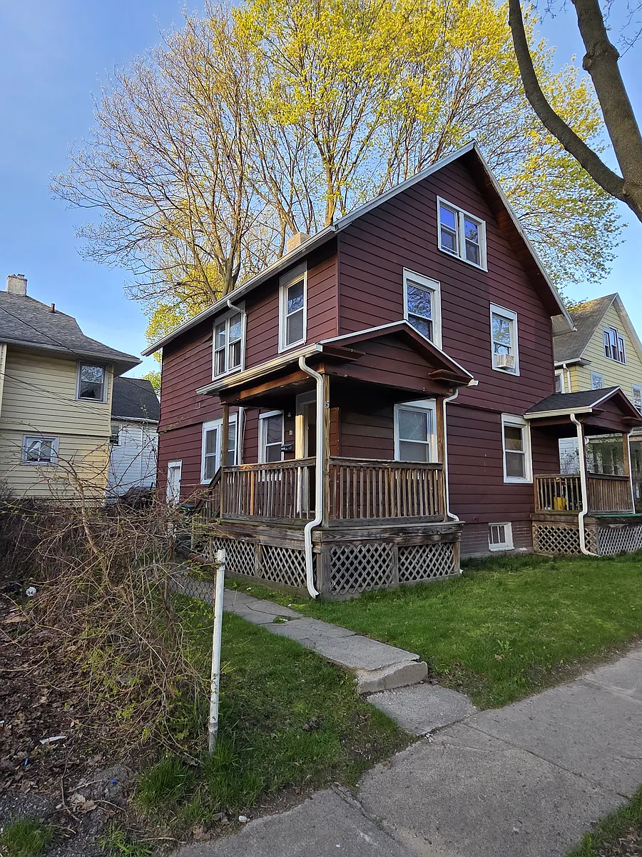 Building Photo - 15 Cutler St #A