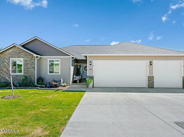 7400 W Viewcrest Way, Yakima, WA 98908
