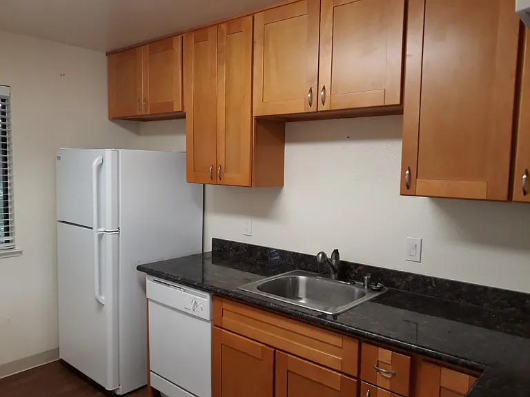 Madison Pines Apartments — Photo 30
